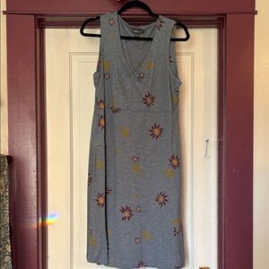 Sleeveless Bluish Gray Floral Midi Dress horny toad/toad and co.
FREE SHIPPING